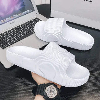 Couple Summer Indoor Slippers - Soft Skid-Proof Bathroom Flip Flops - ZOOMNSTORE