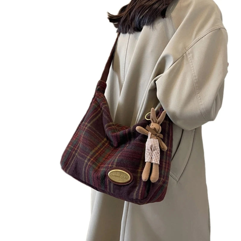 Stylish Crossbody Bag - Trendy Sling Purse for Men and Women - ZOOMNSTORE