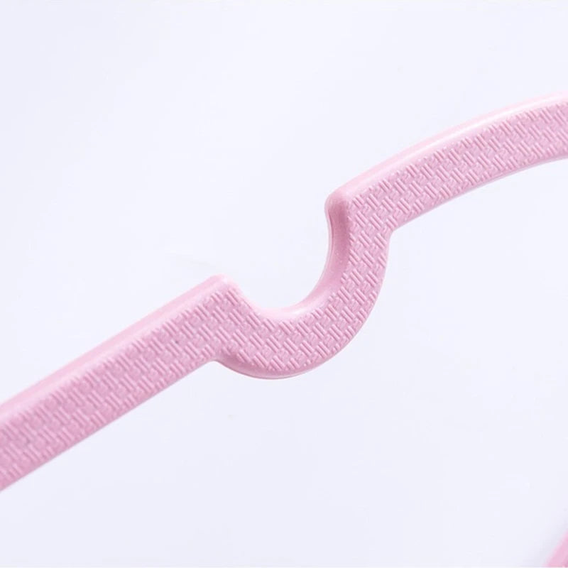 Durable Clothes Hanger Set – 10PCS ABS Plastic Heart Pattern Coat Hangers - ZOOMNSTORE