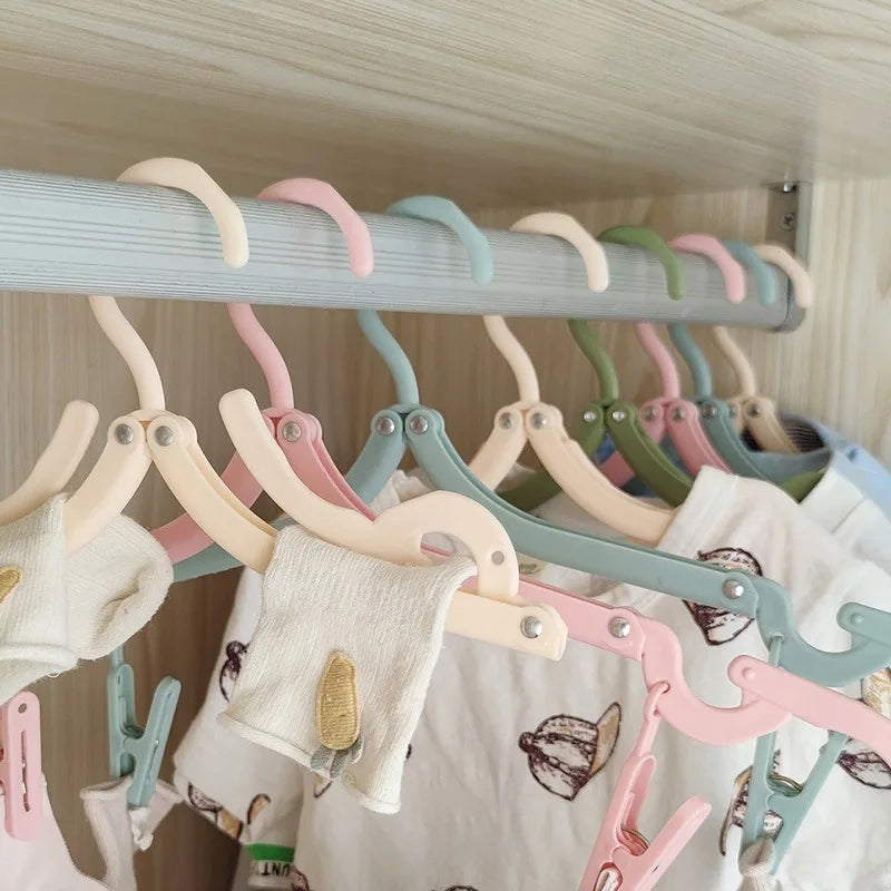 Durable Clothes Hanger Set – 10PCS ABS Plastic Heart Pattern Coat Hangers - ZOOMNSTORE