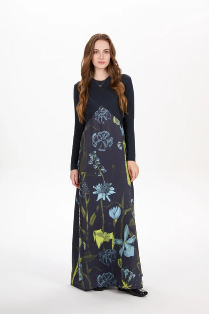 Elegance Satin Dress Set - Adjustable Mockneck Top & Knitted Cross Maxi Floor Length - ZOOMNSTORE
