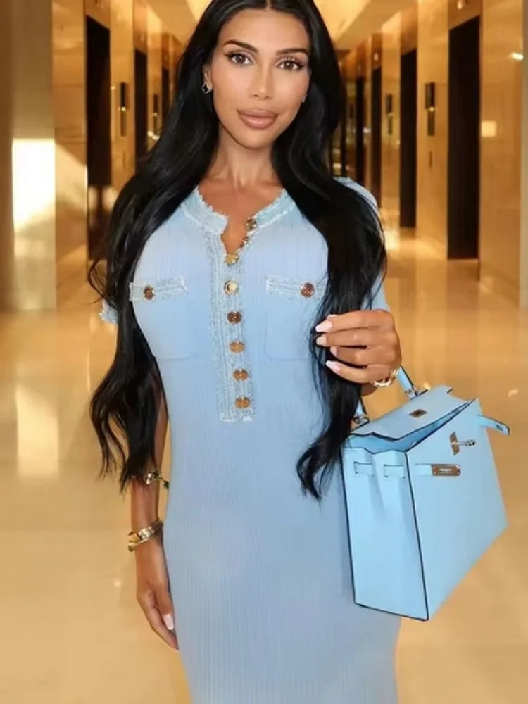 Elegant Knit Maxi Dress - Chic O-neck Bodycon Dress with Short Sleeves and Metal Buttons - ZOOMNSTORE
