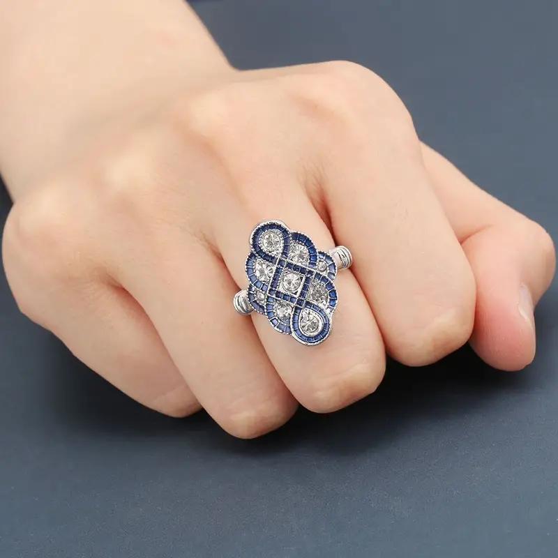 Elegant Ladies Ring - Unique Design with Synthetic Zirconia for Casual Parties and Banquets - ZOOMNSTORE