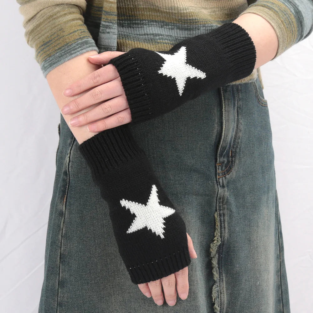 Fingerless Winter Gloves – Black White Knitted Half Gloves With Geometric Pattern - ZOOMNSTORE