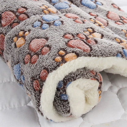 Flannel Dog Bed Mat - Thickened Soft Pet Sleeping Mat for Winter Warmth - ZOOMNSTORE