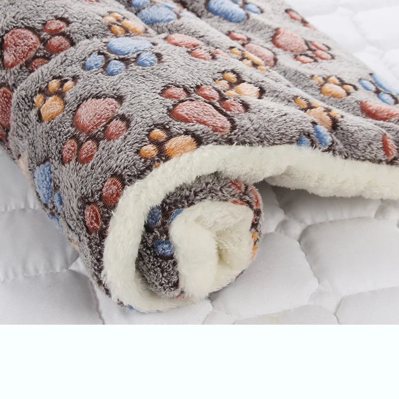 Flannel Dog Bed Mat - Thickened Soft Pet Sleeping Mat for Winter Warmth - ZOOMNSTORE