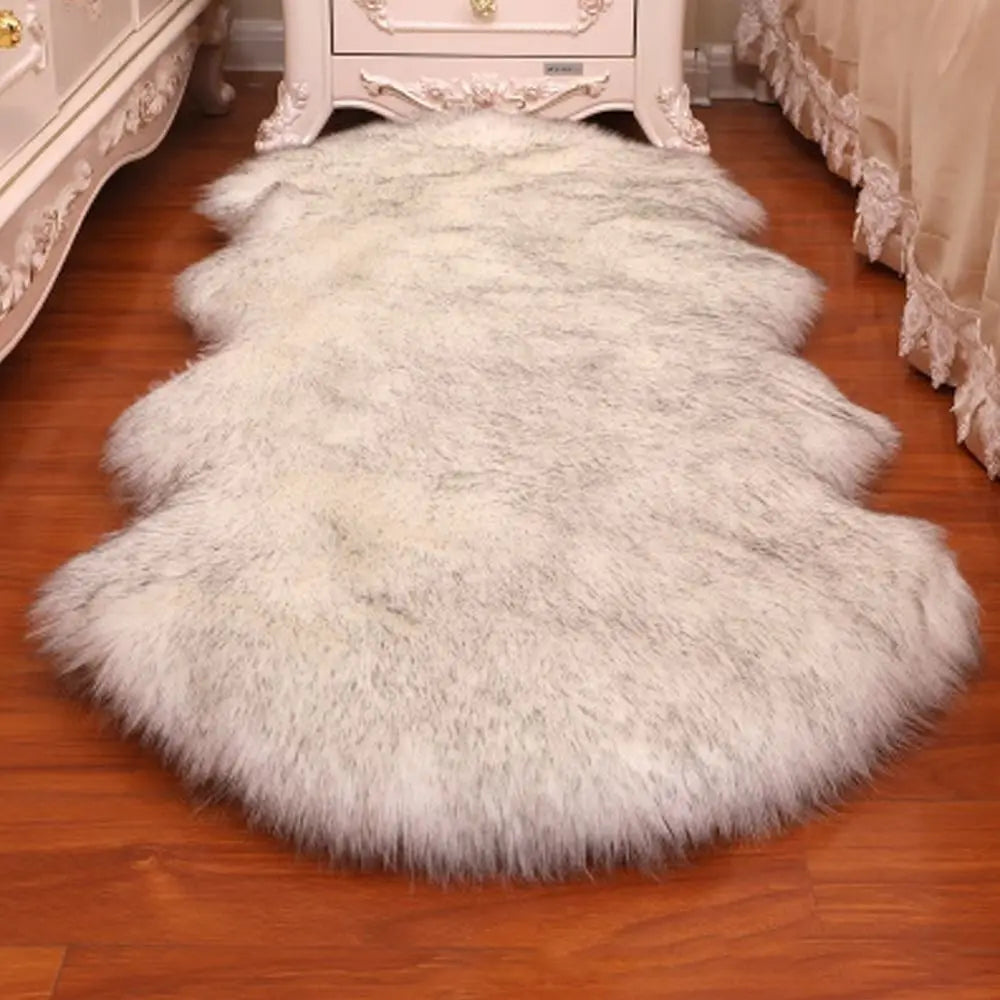 Fluffy Sheepskin Rug - Soft Faux Fur Carpet for Home Decor - ZOOMNSTORE