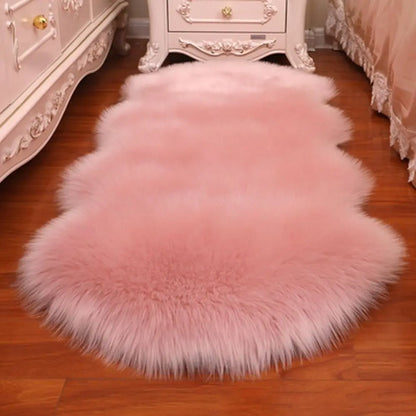 Fluffy Sheepskin Rug - Soft Faux Fur Carpet for Home Decor - ZOOMNSTORE