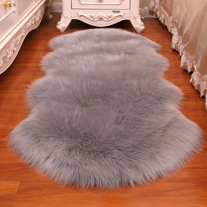 Fluffy Sheepskin Rug - Soft Faux Fur Carpet for Home Decor - ZOOMNSTORE