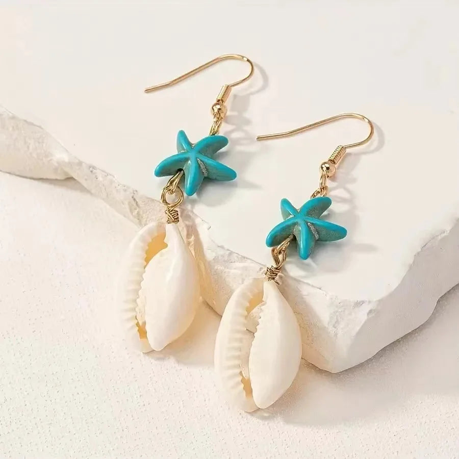 Gold Plated Earrings - Delicate Cream Flower Studs With Irregular Shape Design - ZOOMNSTORE