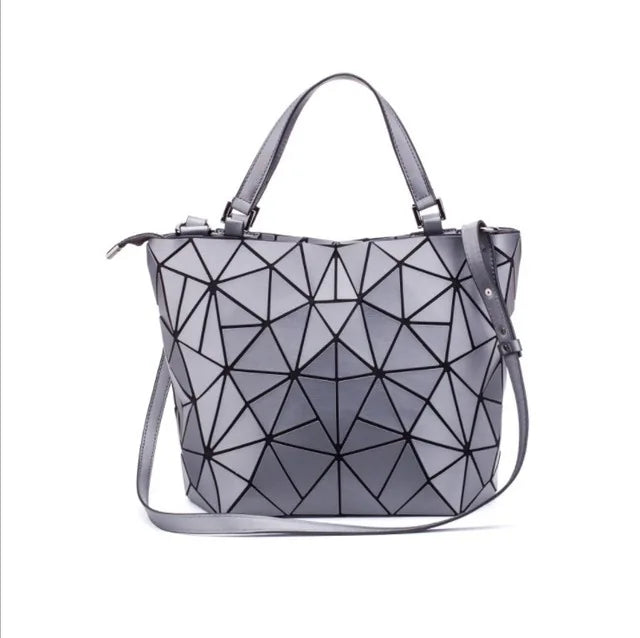 Luminous Shoulder Bag – Quilted Geometric Handbag With Three Straps & Zipper Closure