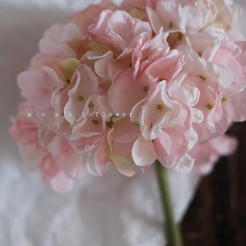 Handmade Silk Hydrangea Flowers for Elegant White and Pink Wedding Decor - ZOOMNSTORE