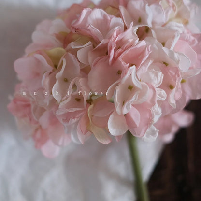Handmade Silk Hydrangea Flowers for Elegant White and Pink Wedding Decor - ZOOMNSTORE