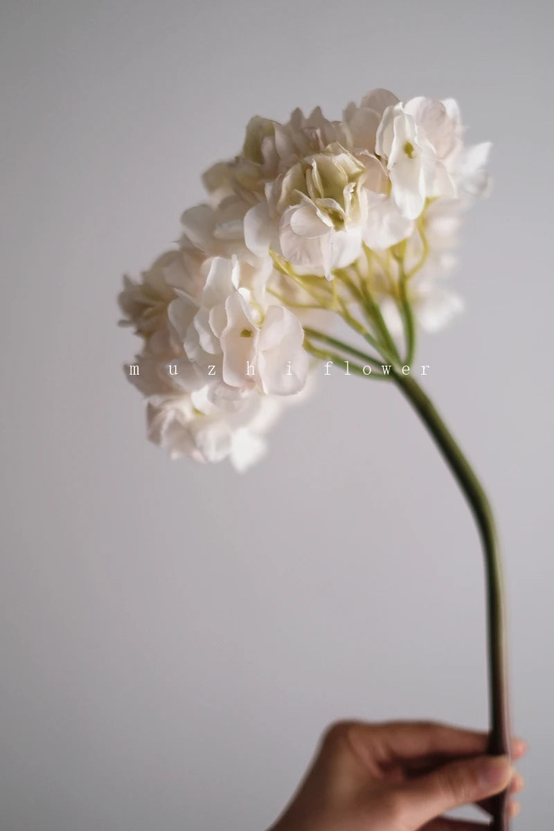 Handmade Silk Hydrangea Flowers for Elegant White and Pink Wedding Decor - ZOOMNSTORE