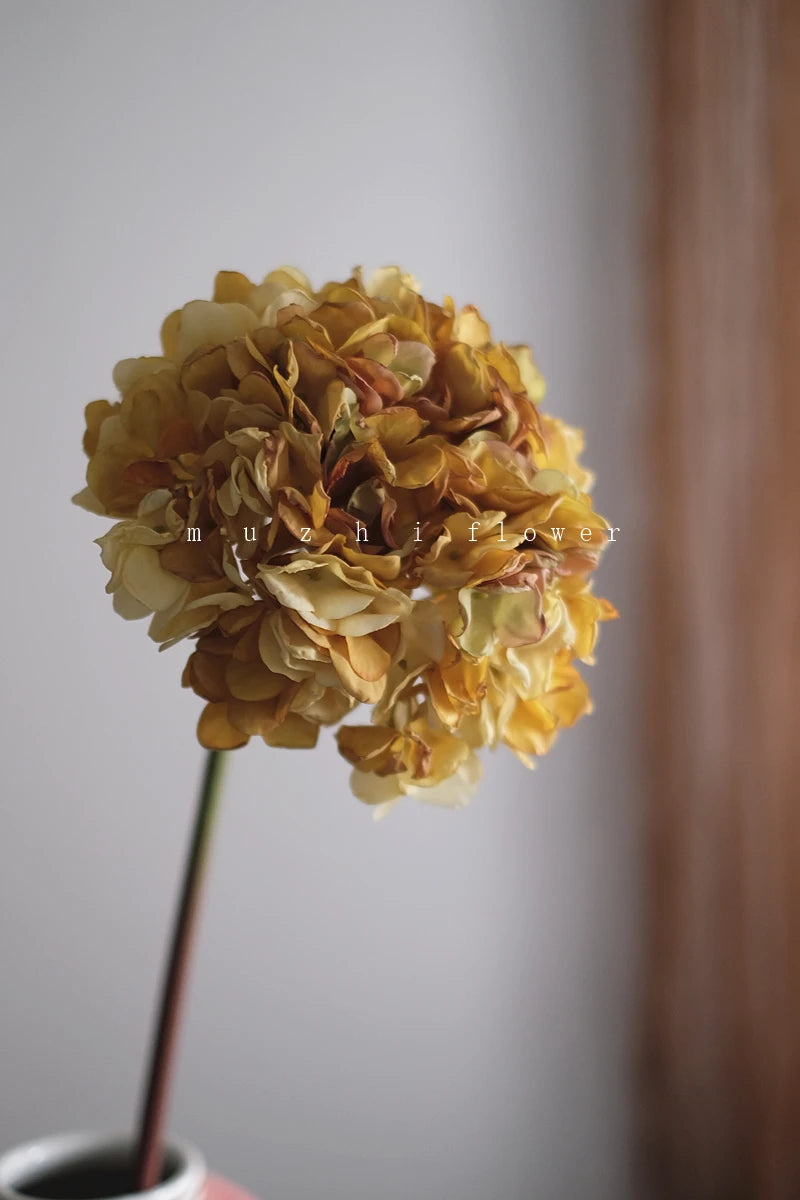 Handmade Silk Hydrangea Flowers for Elegant White and Pink Wedding Decor - ZOOMNSTORE