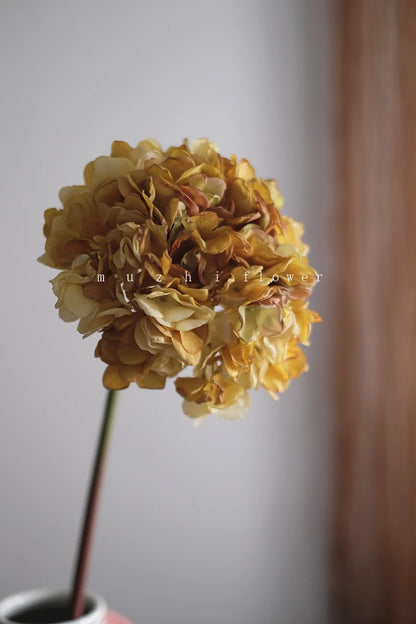 Handmade Silk Hydrangea Flowers for Elegant White and Pink Wedding Decor - ZOOMNSTORE