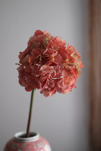 Handmade Silk Hydrangea Flowers for Elegant White and Pink Wedding Decor - ZOOMNSTORE
