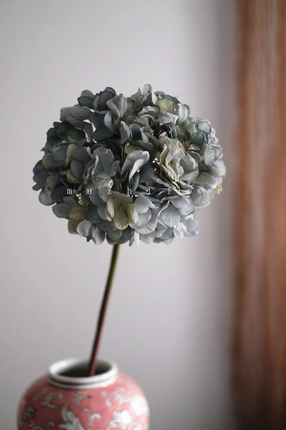 Handmade Silk Hydrangea Flowers for Elegant White and Pink Wedding Decor - ZOOMNSTORE