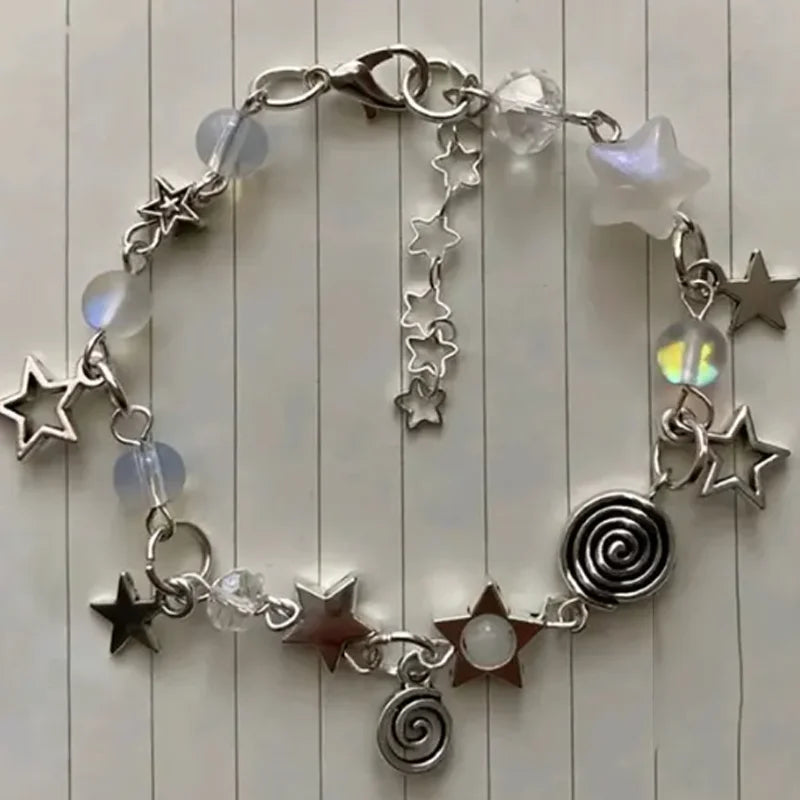 Handmade Y2K Gothic Beaded Dice Bracelet - No 8 Ball Star Design - ZOOMNSTORE