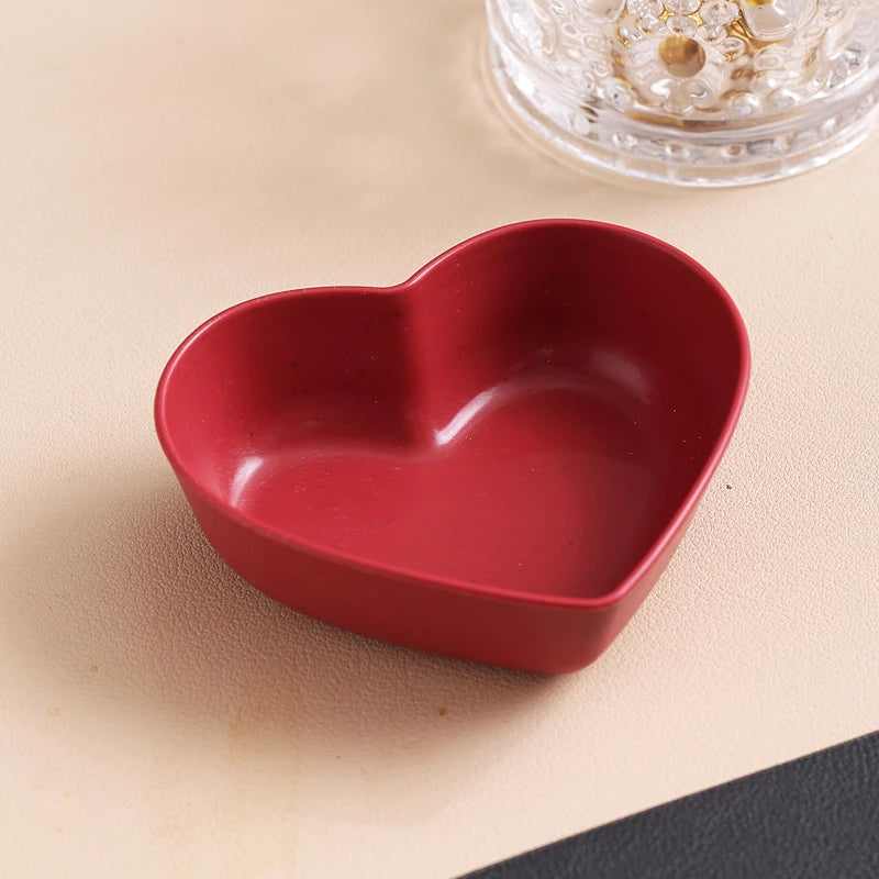 Heart Shape Wheat Straw Seasoning Dish Household Kitchen Creative Plastic Salted Cabbage Dish Dipped Snack Dishes Seasoning Dish - ZOOMNSTORE