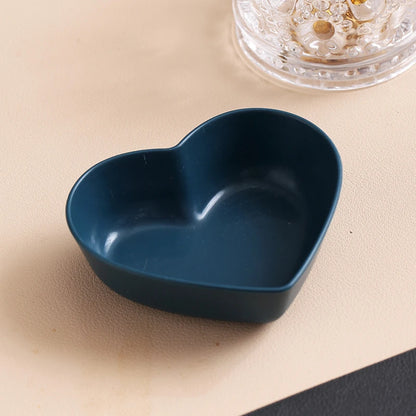 Heart Shape Wheat Straw Seasoning Dish Household Kitchen Creative Plastic Salted Cabbage Dish Dipped Snack Dishes Seasoning Dish - ZOOMNSTORE