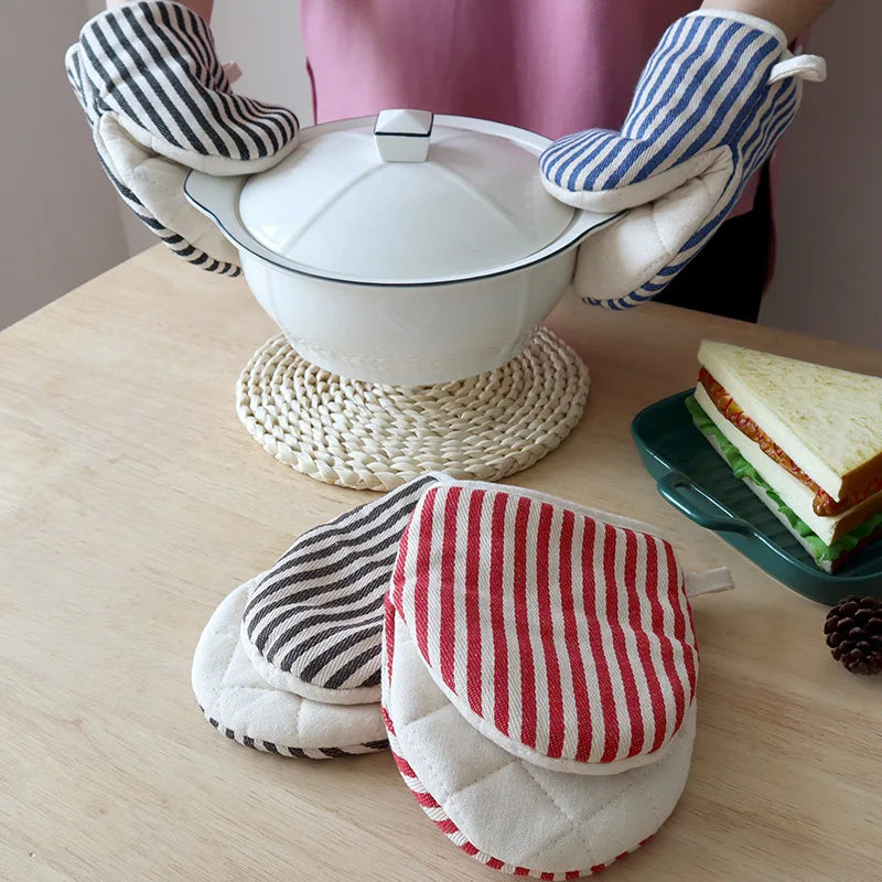 Heat Resistant Oven Gloves - Thick Cotton Mitts With Striped Duckbill Design For Air Fryer & Microwave - ZOOMNSTORE