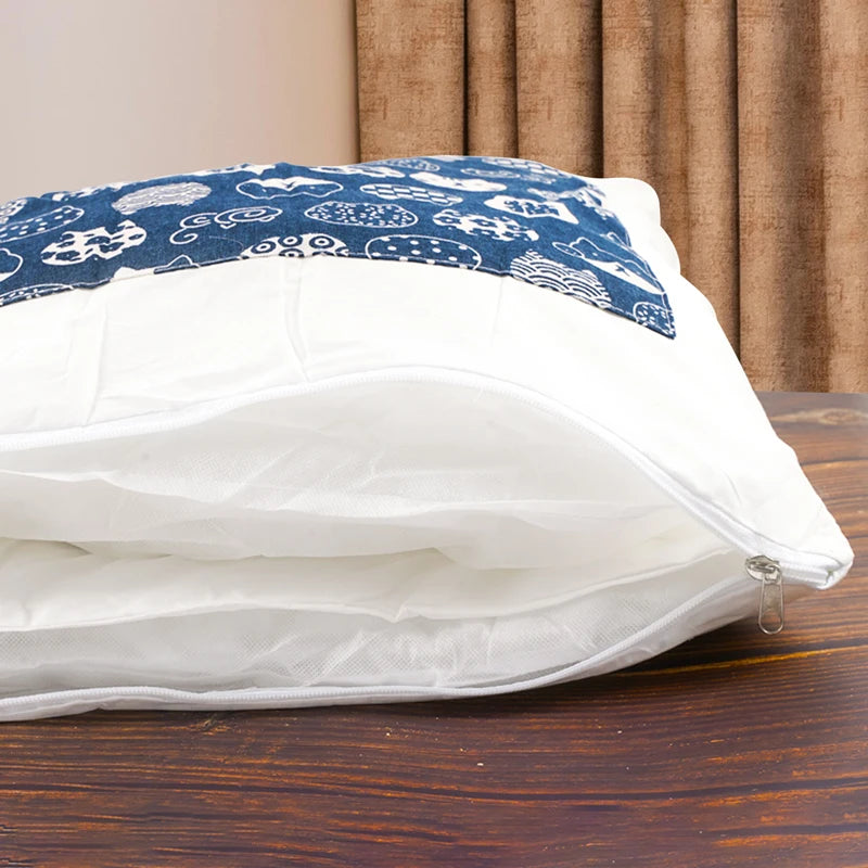 Japanese Cat Bed - Warm Cat Sleeping Bag & Semi Enclosed Pet Cave Bed for Cats - ZOOMNSTORE