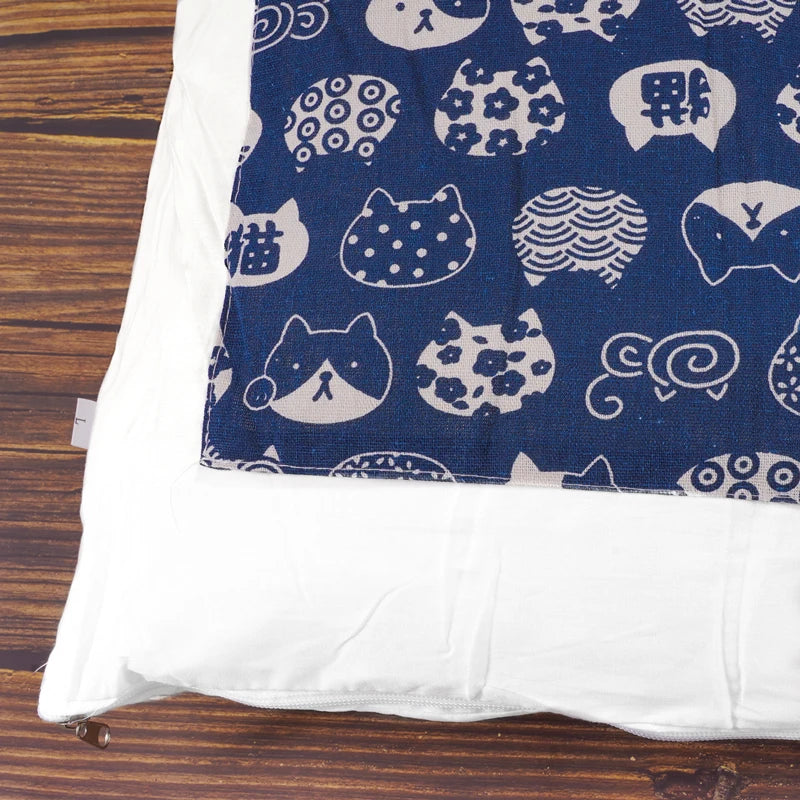 Japanese Cat Bed - Warm Cat Sleeping Bag & Semi Enclosed Pet Cave Bed for Cats - ZOOMNSTORE