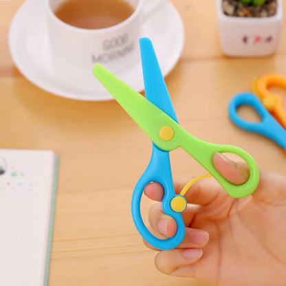 New 1 Pcs 137mm Mini Safety Round Head Plastic Scissors Student Kids Paper Cutting Minions Supplies for Kindergarten School - ZOOMNSTORE