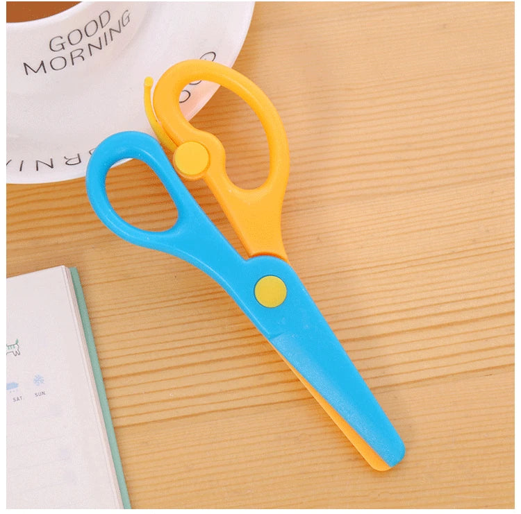 New 1 Pcs 137mm Mini Safety Round Head Plastic Scissors Student Kids Paper Cutting Minions Supplies for Kindergarten School - ZOOMNSTORE