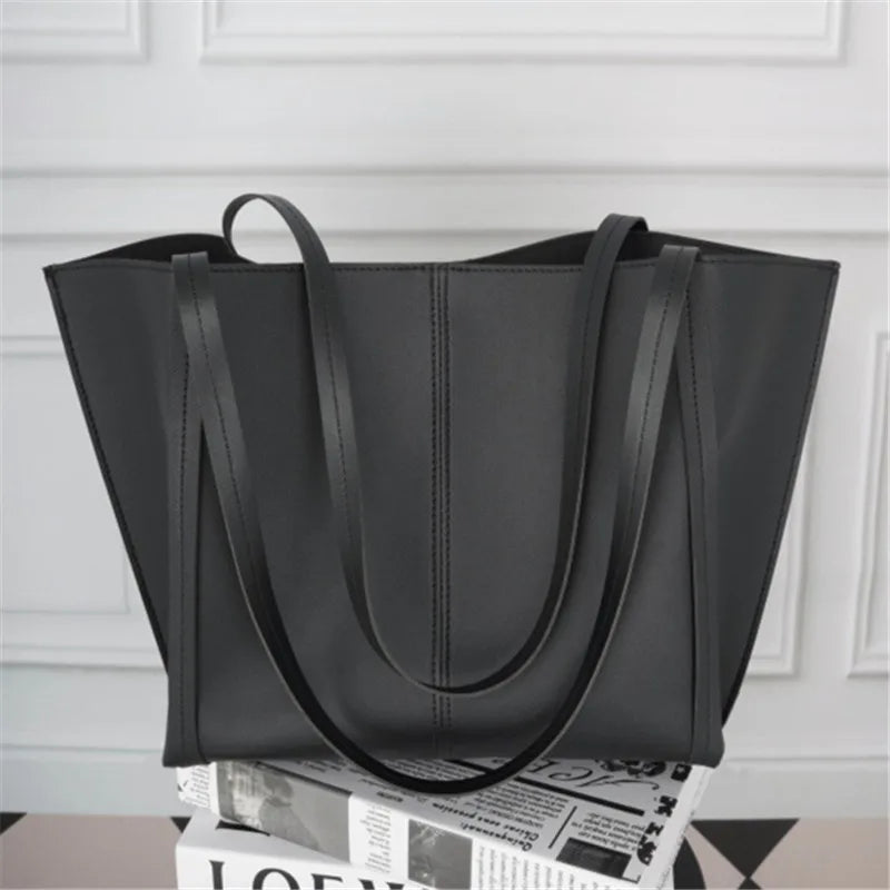 Large Capacity Tote Bag – Lightweight Black Synthetic Purse with Buckle Closure - ZOOMNSTORE