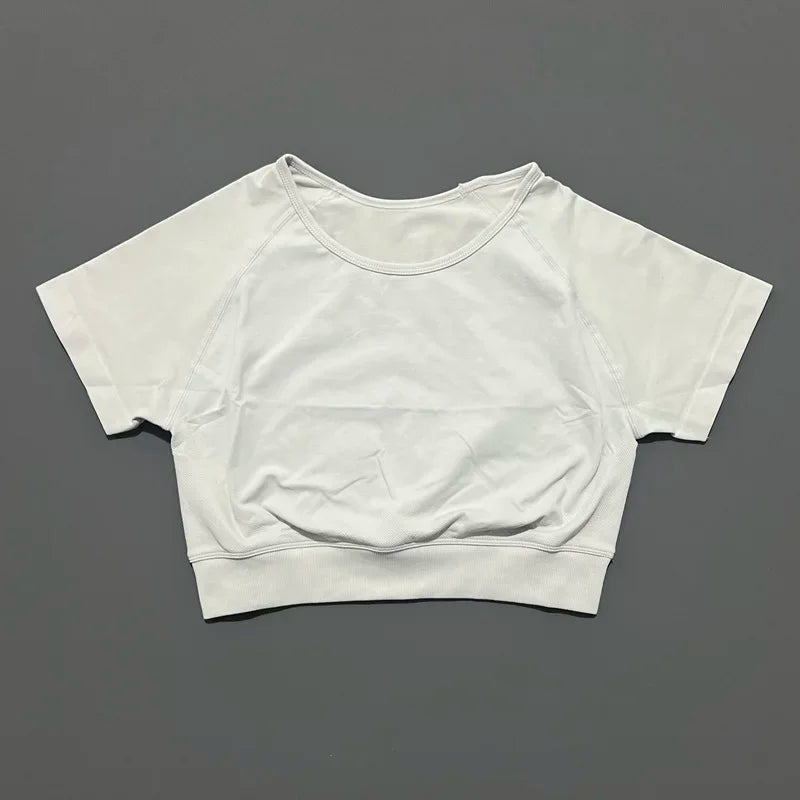 Lightweight Seamless Crop Top - Womens Short Sleeve Yoga  Gym Shirt - ZOOMNSTORE