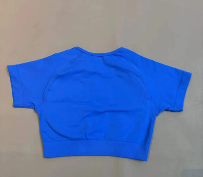 Lightweight Seamless Crop Top - Womens Short Sleeve Yoga  Gym Shirt - ZOOMNSTORE