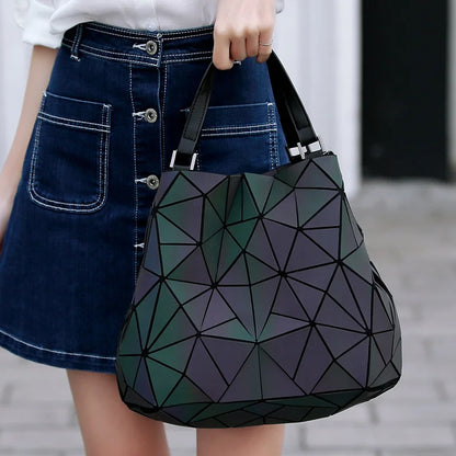 Luminous Shoulder Bag – Quilted Geometric Handbag With Three Straps & Zipper Closure - ZOOMNSTORE