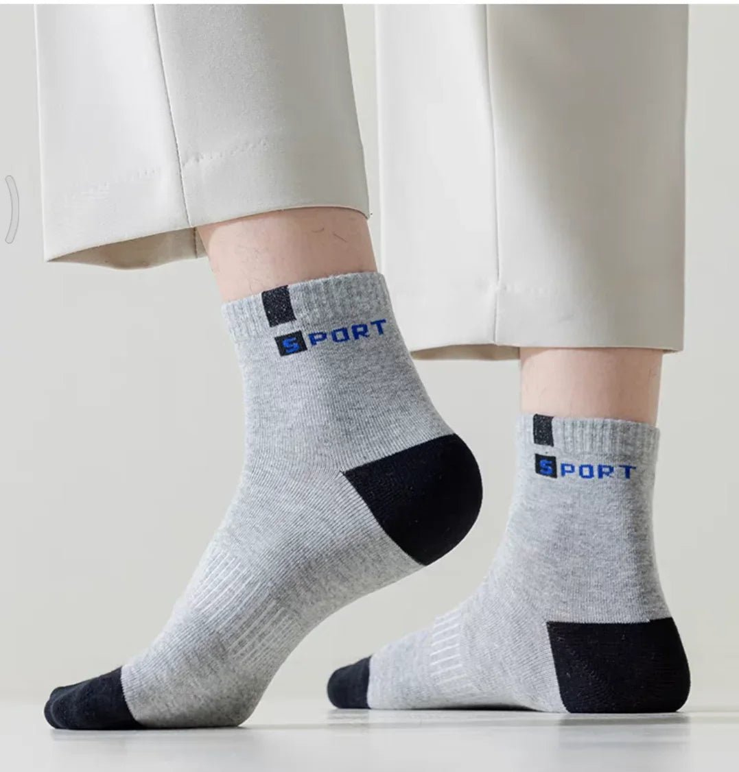 Mens Sports Socks – Breathable Cotton Crew Length Socks EU Size 38-47, 5 Pairs - ZOOMNSTORE