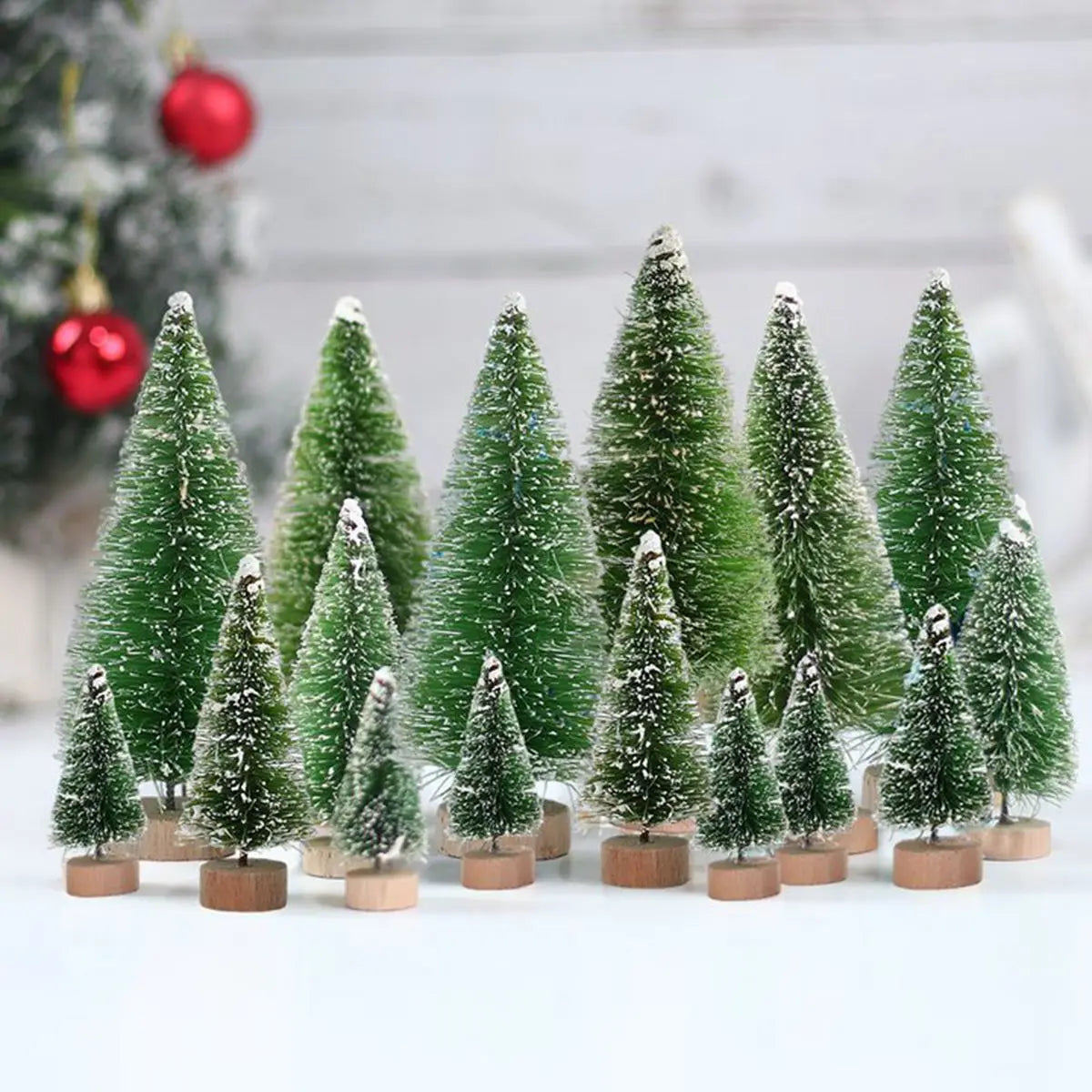 Mini Wooden Christmas Tree - Small Tabletop Tree with Blue Green White & Gold Pine - ZOOMNSTORE