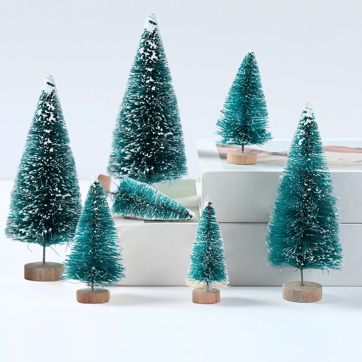 Mini Wooden Christmas Tree - Small Tabletop Tree with Blue Green White & Gold Pine - ZOOMNSTORE