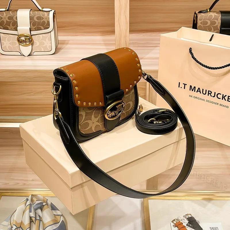 Minimalist Small Handbag - Fashionable Crossbody Bag for Women - ZOOMNSTORE