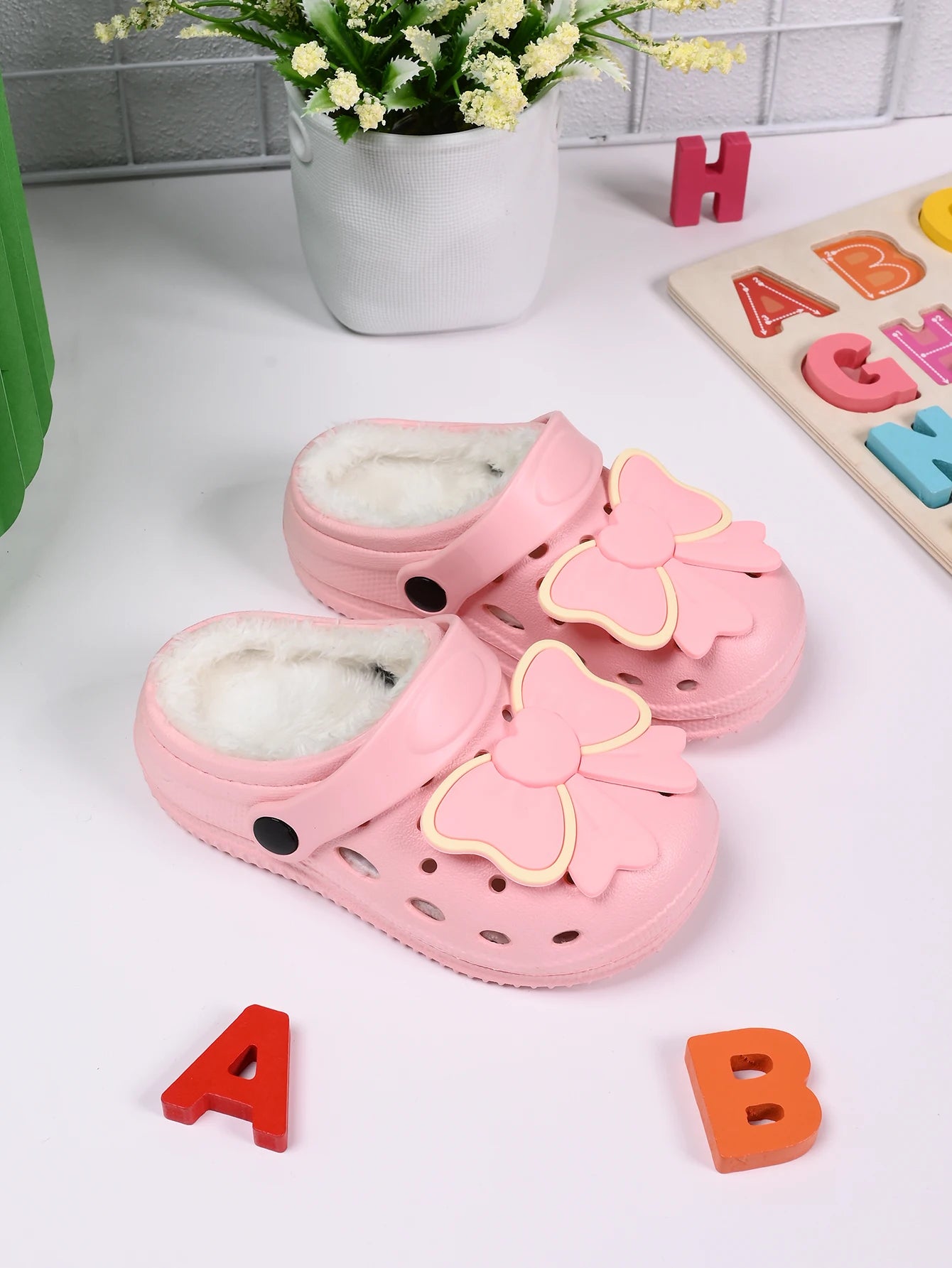 New Winter Bow DIY Girls' Slippers Comfortable Plush Anti Slip Warm Shoes Grils and Boys' Home Slippers For Kids - ZOOMNSTORE