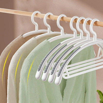 Non Slip Hanger - Wide Shoulder Plastic Clothes Drying Rack With Thick Design - ZOOMNSTORE
