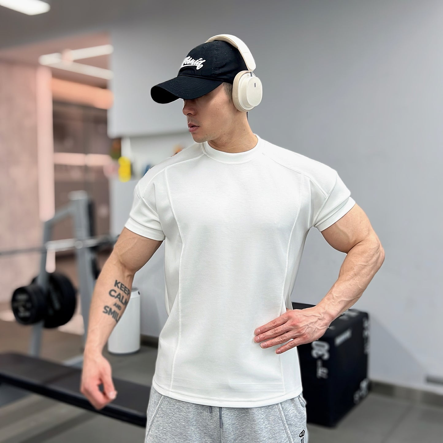 High quality Autumn men long sleeved T-shirt Fashion sport Round Collar fitness running mesh Breathability Training t-shirt men