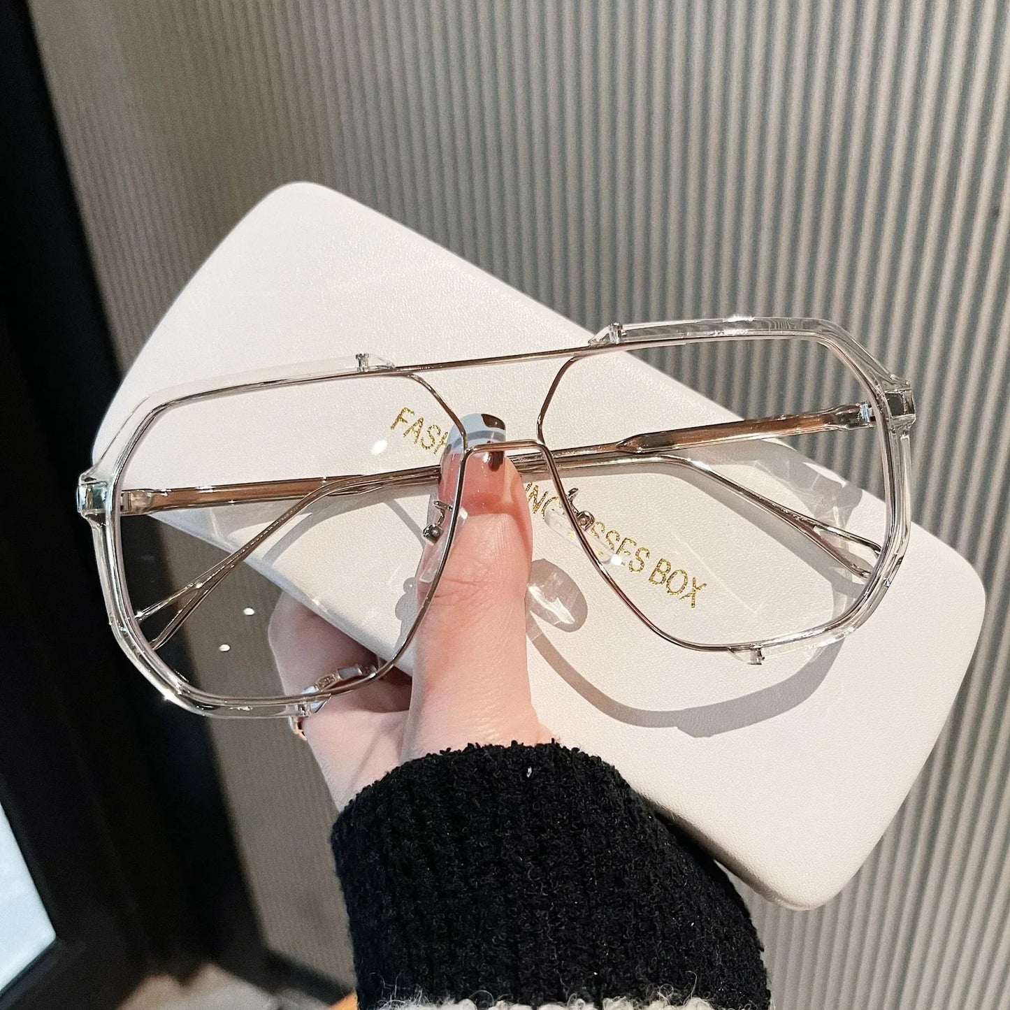Oversized UV400 Sunglasses - Unique One Piece Fashion Eyewear for Men  Women - ZOOMNSTORE
