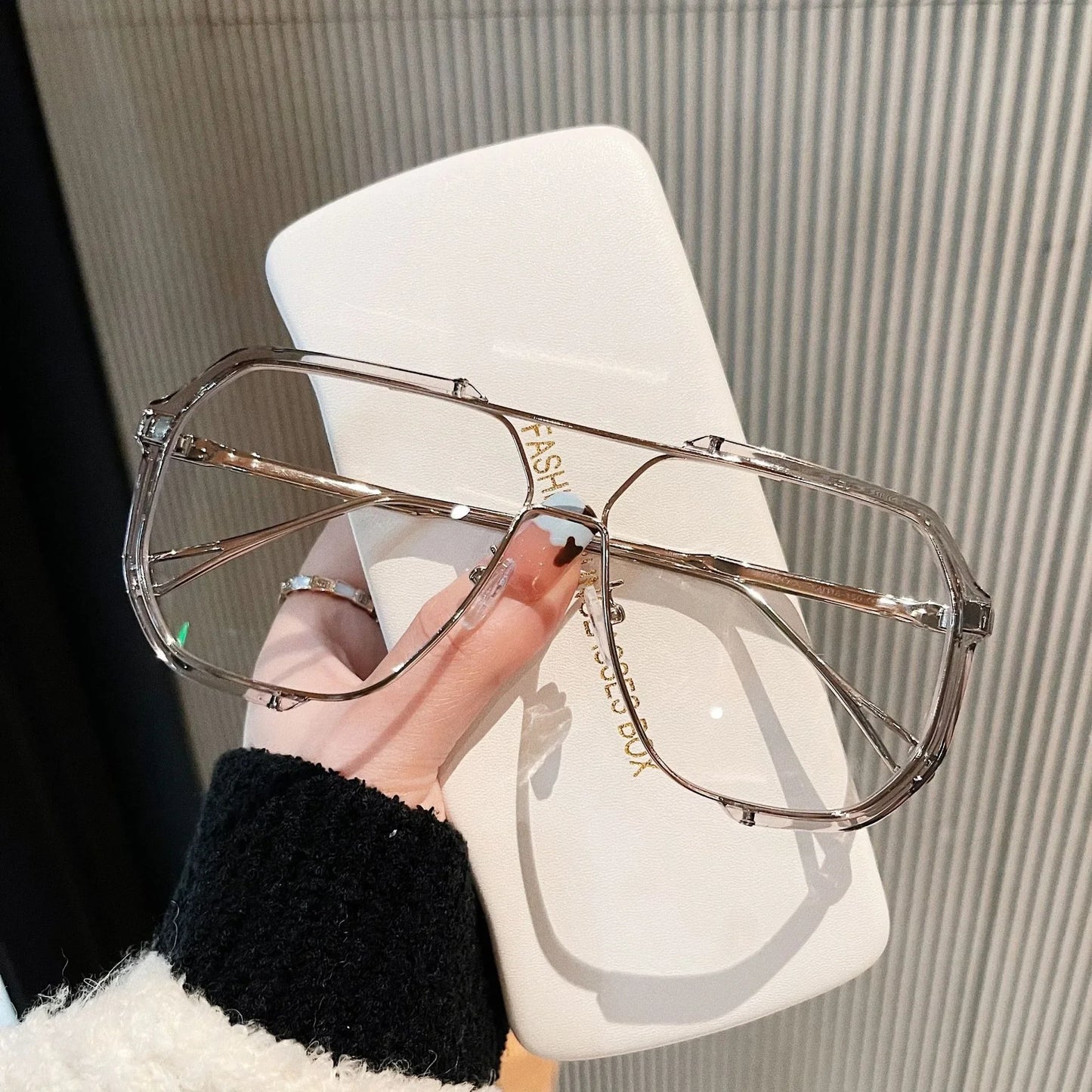Oversized UV400 Sunglasses - Unique One Piece Fashion Eyewear for Men  Women - ZOOMNSTORE