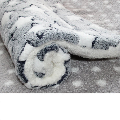 Pet Flannel Sleeping Mat - Warm Kennel Blanket for All Pet Sizes - ZOOMNSTORE