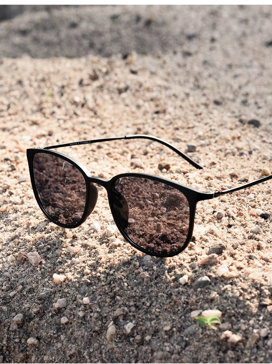 Photochromic Polarized Sunglasses - Men's Oval Shape Titanium Frame UV Protection Eyewear - ZOOMNSTORE