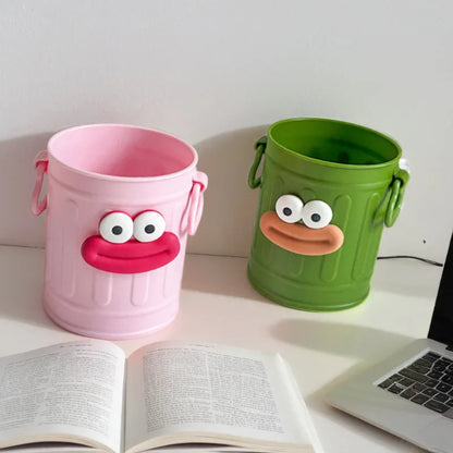 Plastic Pencil Holder - Cute Long Legged Desk Organizer with Letter Stickers - ZOOMNSTORE