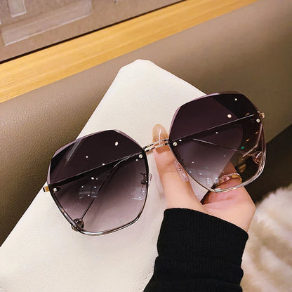 Polygonal Metal Sunglasses - Retro Luxury Ladies Eyewear for Driving  Travel - ZOOMNSTORE