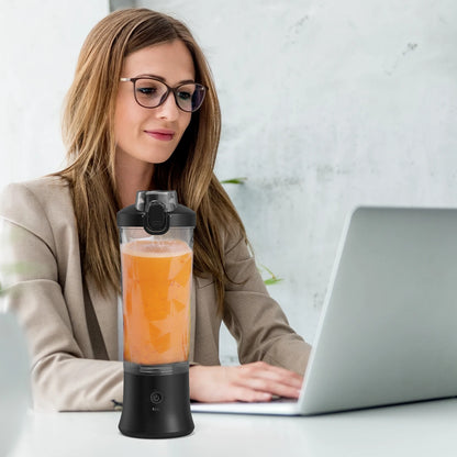 Portable USB Juicer Blender - 600ml Electric Fruit Smoothie Maker - ZOOMNSTORE