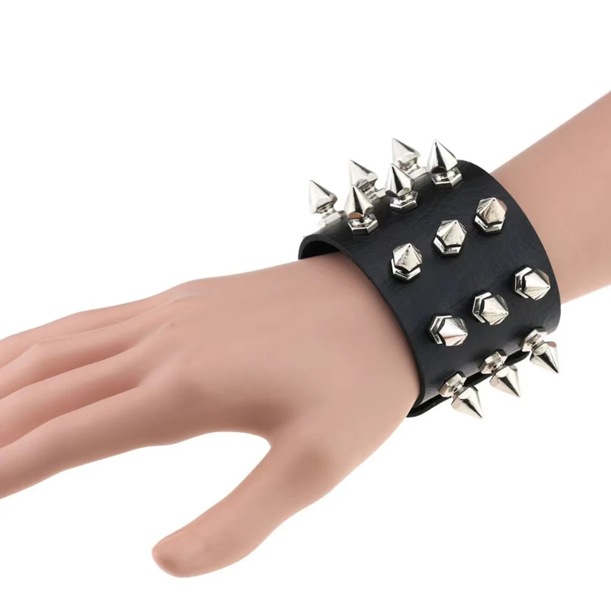 Punk Rock Band Rivet Bracelet Gothic Fashion Men's And Women's Bracelet Style Daily Carnival Valentine's Day Wear Halloween Gift - ZOOMNSTORE