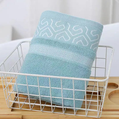 Thick Cotton Bath Towel - Soft Absorbent 70x140cm No Shedding - ZOOMNSTORE